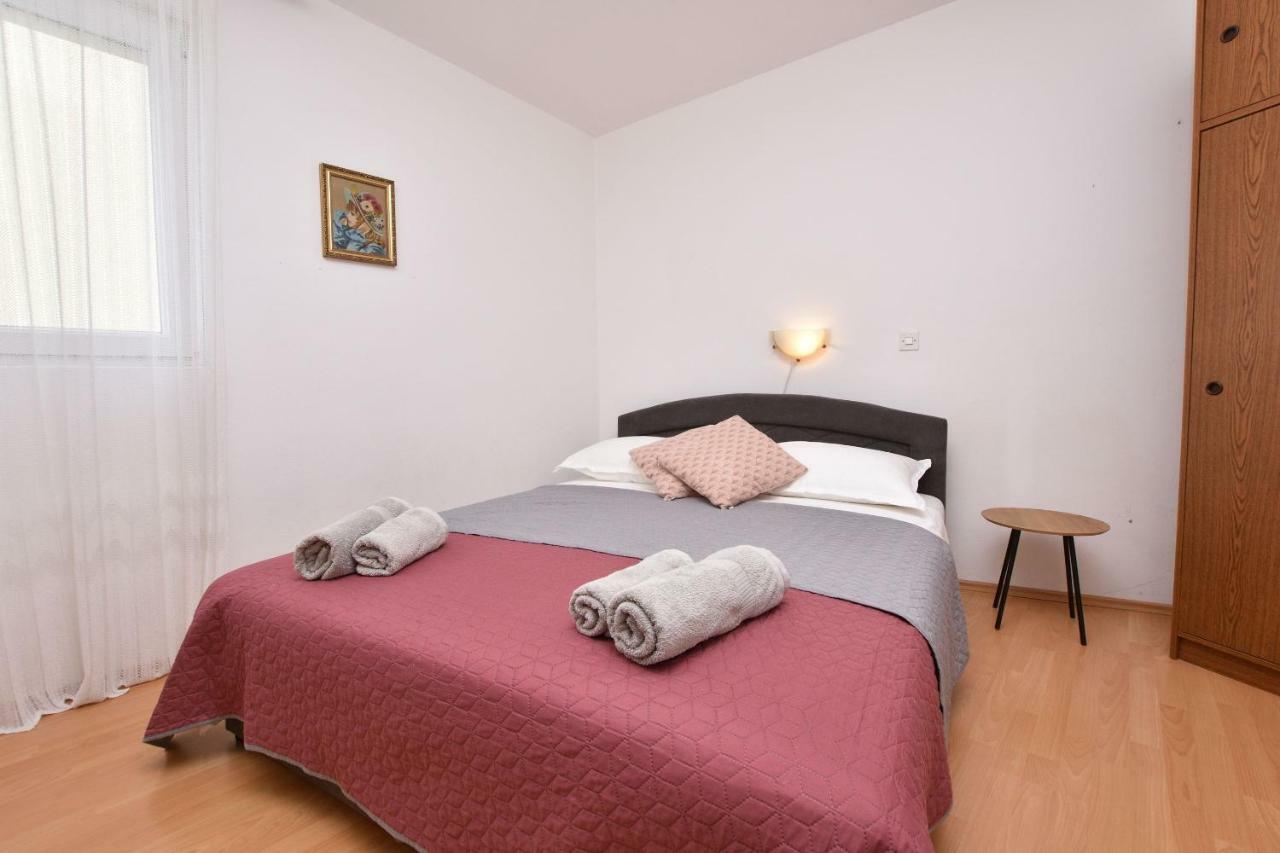 Apartment Nensi Primosten Exterior photo