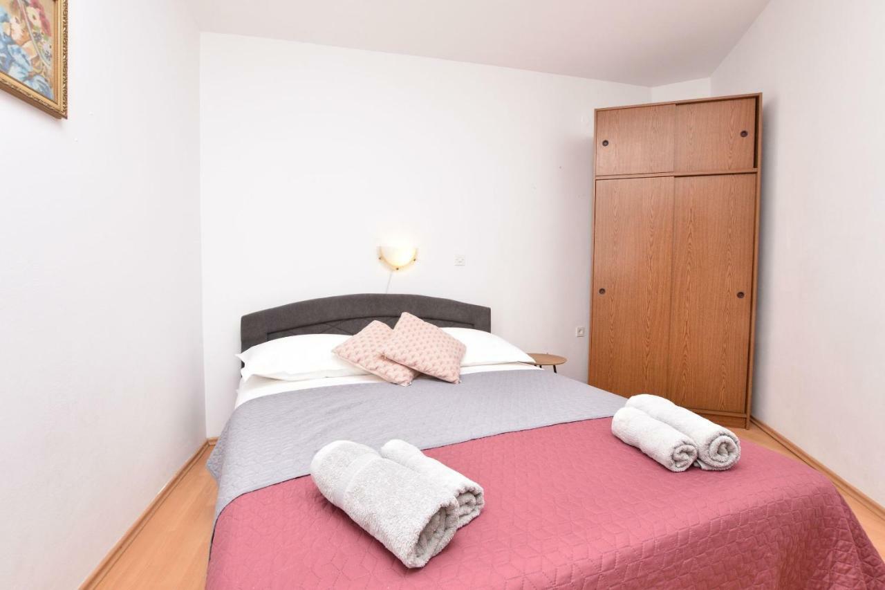 Apartment Nensi Primosten Exterior photo